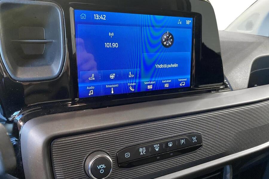 Ford Transit Courier vaihtoauto