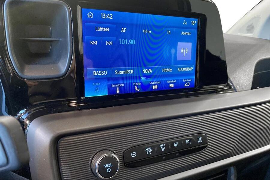 Ford Transit Courier vaihtoauto