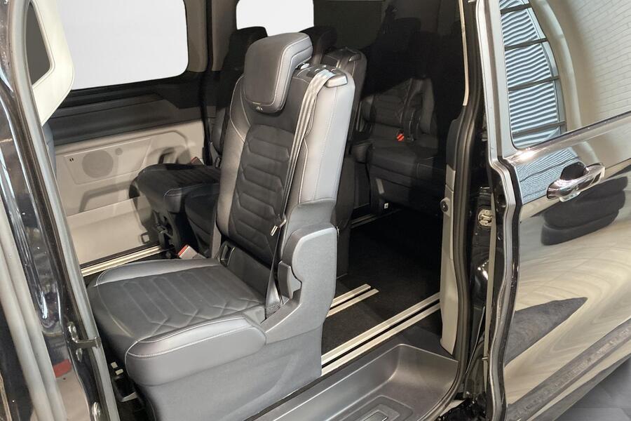 Ford Tourneo Custom vaihtoauto