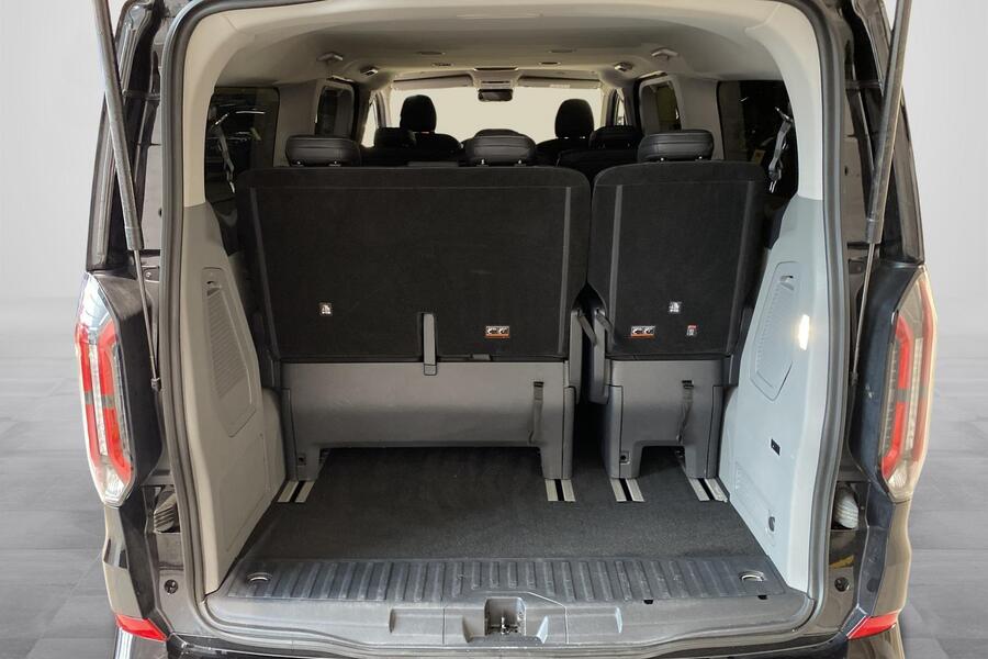 Ford Tourneo Custom vaihtoauto