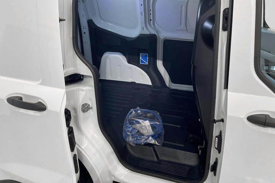 Ford Transit Courier vaihtoauto