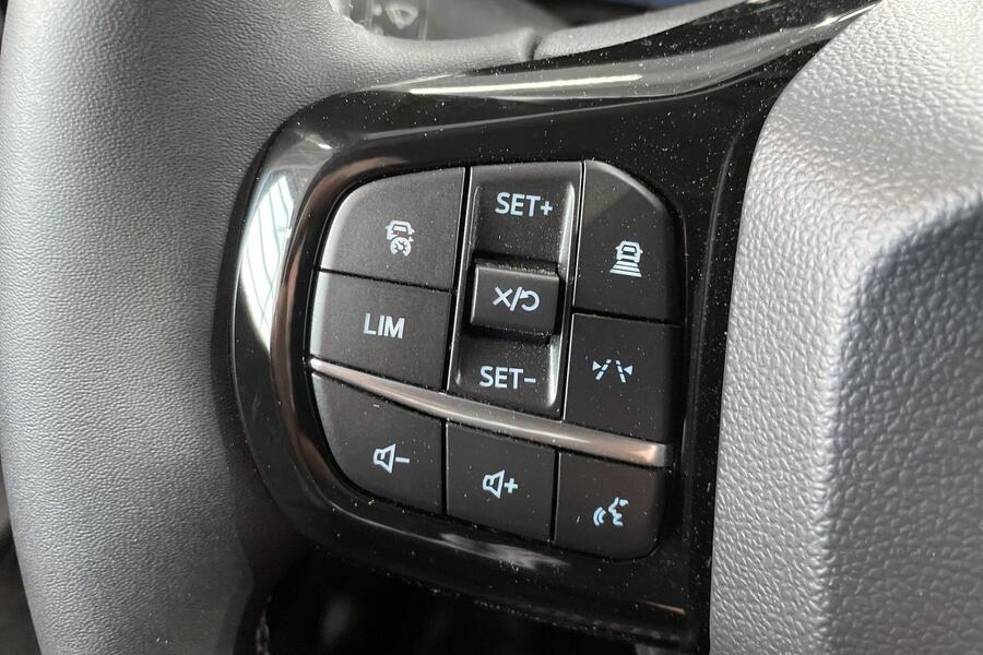 Ford Transit Courier vaihtoauto