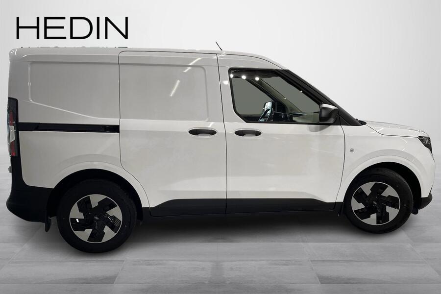 Ford Transit Courier vaihtoauto