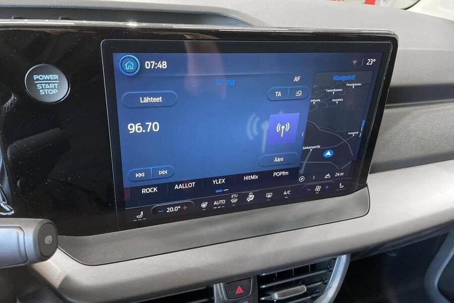 Ford Tourneo Courier vaihtoauto