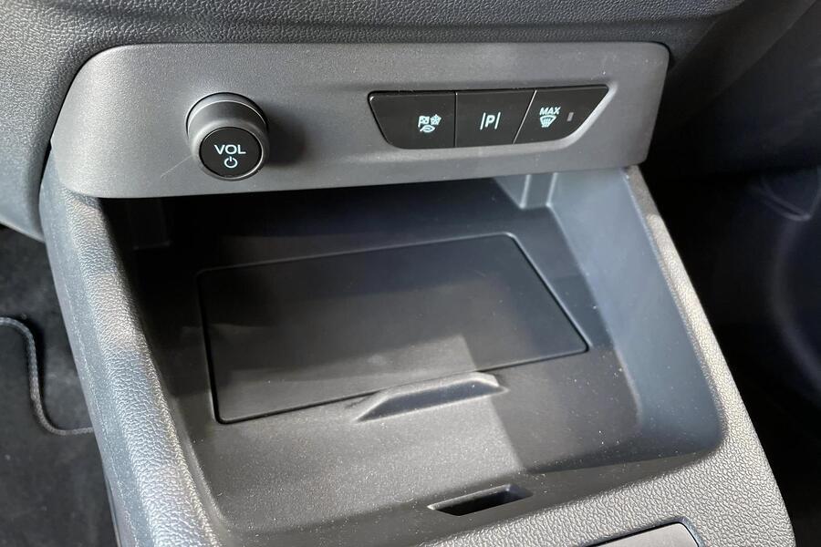 Ford Tourneo Courier vaihtoauto