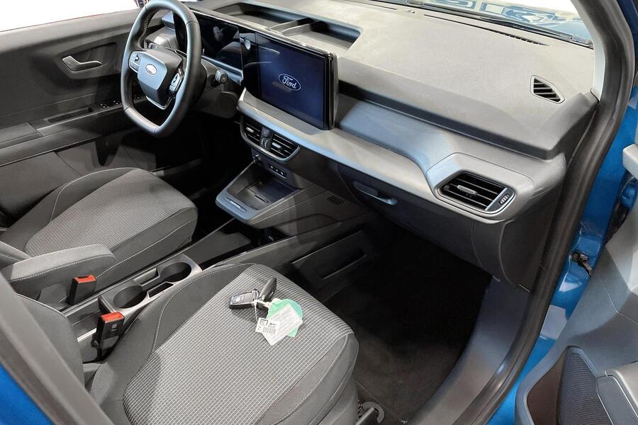 Ford Tourneo Courier vaihtoauto