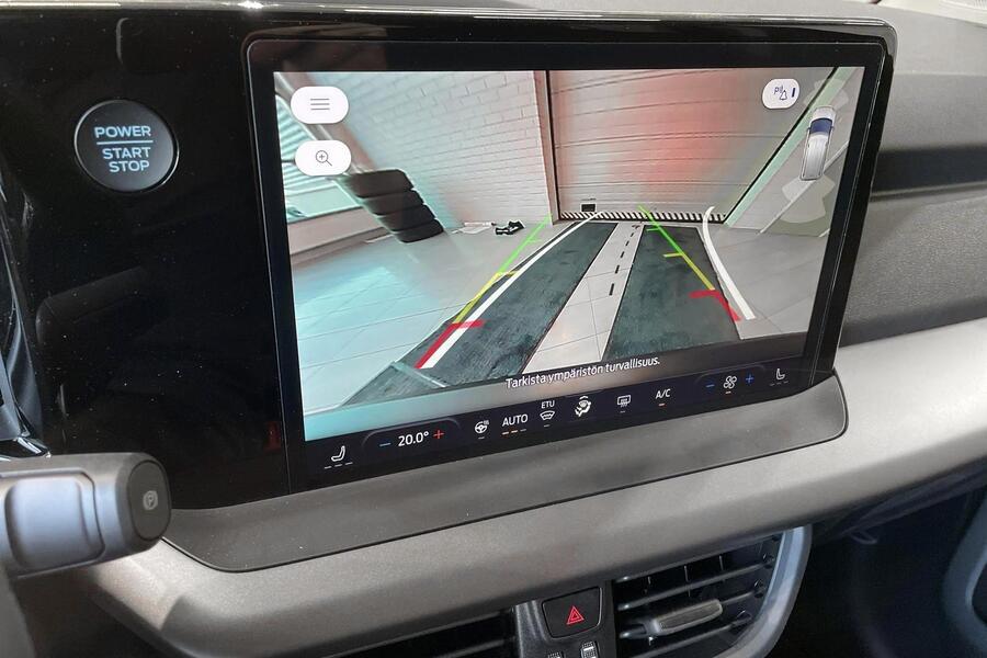 Ford Tourneo Courier vaihtoauto