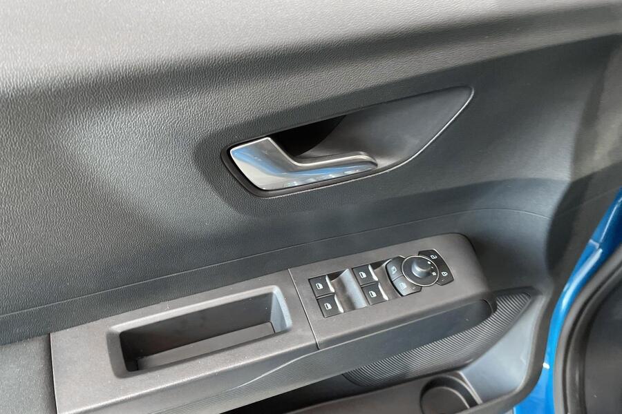 Ford Tourneo Courier vaihtoauto