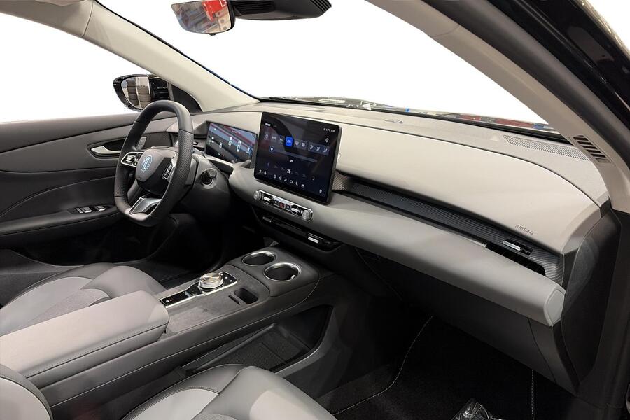 MG MGS5 EV vaihtoauto