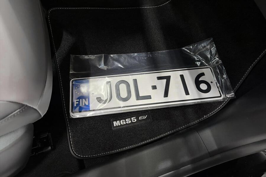 MG MGS5 EV vaihtoauto