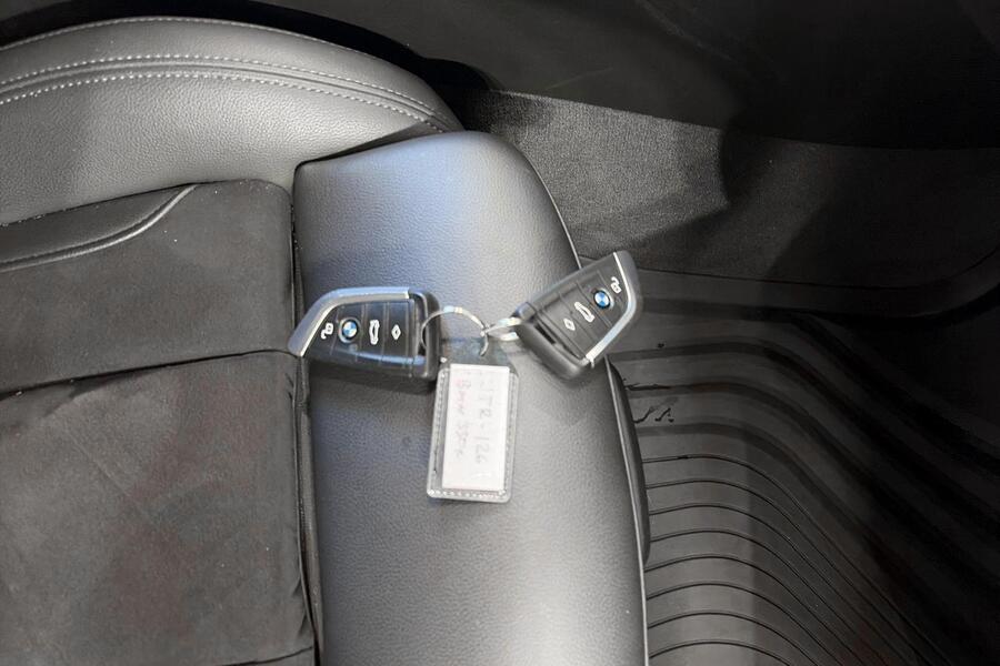 BMW 330 vaihtoauto