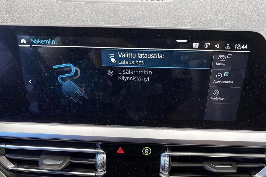 BMW 330 vaihtoauto
