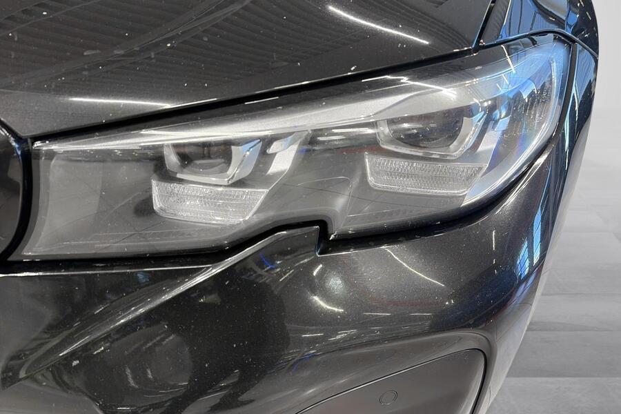 BMW 330 vaihtoauto