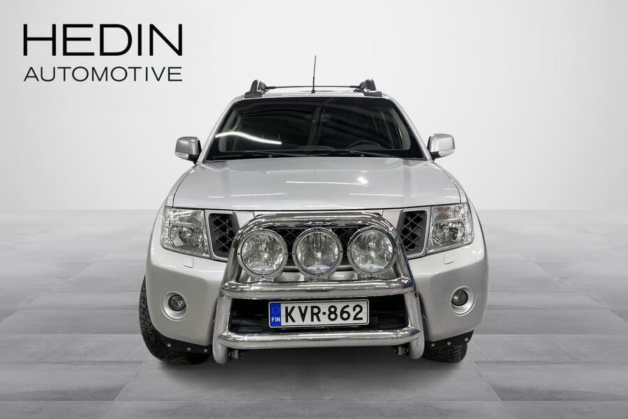 Nissan Navara vaihtoauto