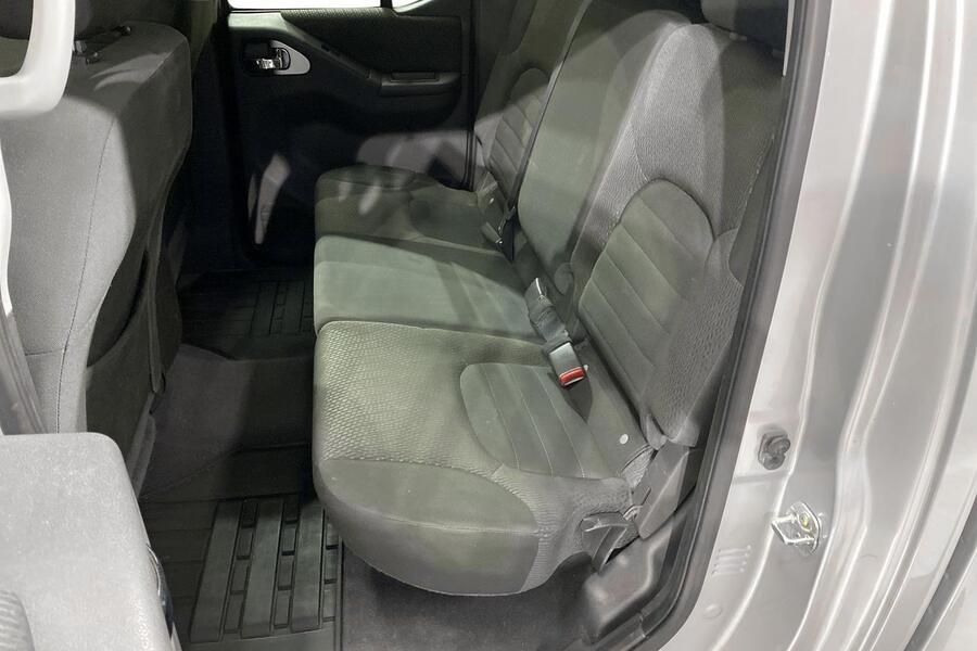 Nissan Navara vaihtoauto