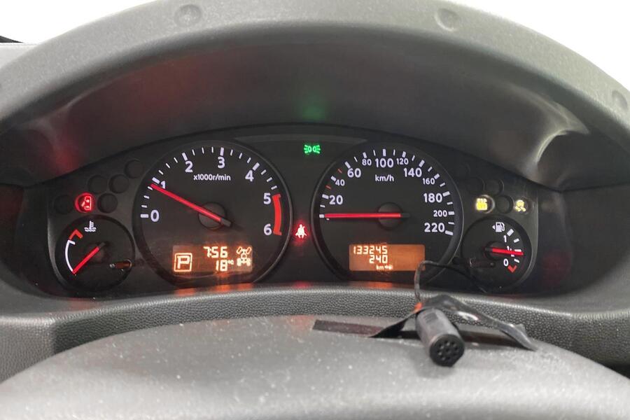 Nissan Navara vaihtoauto