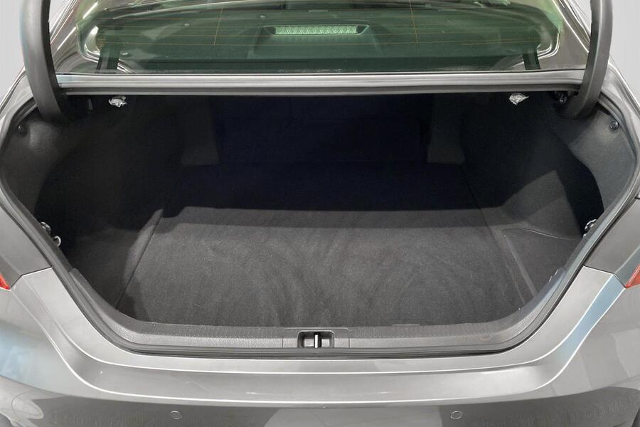 Toyota Camry vaihtoauto