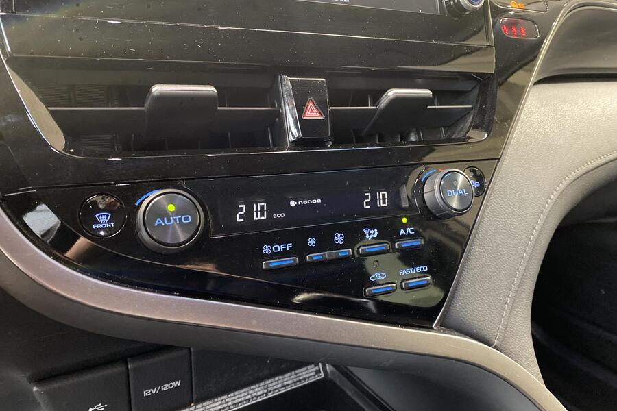 Toyota Camry vaihtoauto