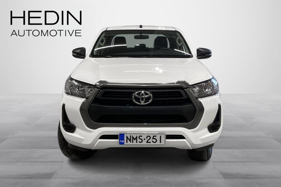 Toyota Hilux vaihtoauto