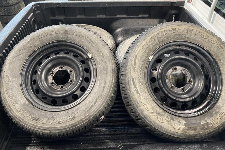 Toyota Hilux vaihtoauto