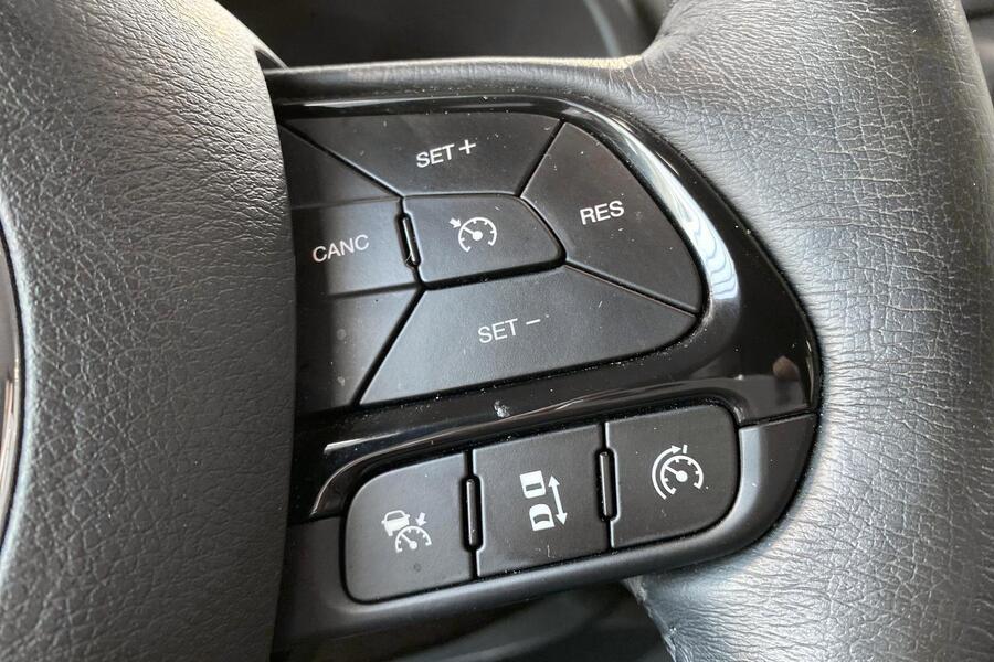 Jeep Renegade vaihtoauto