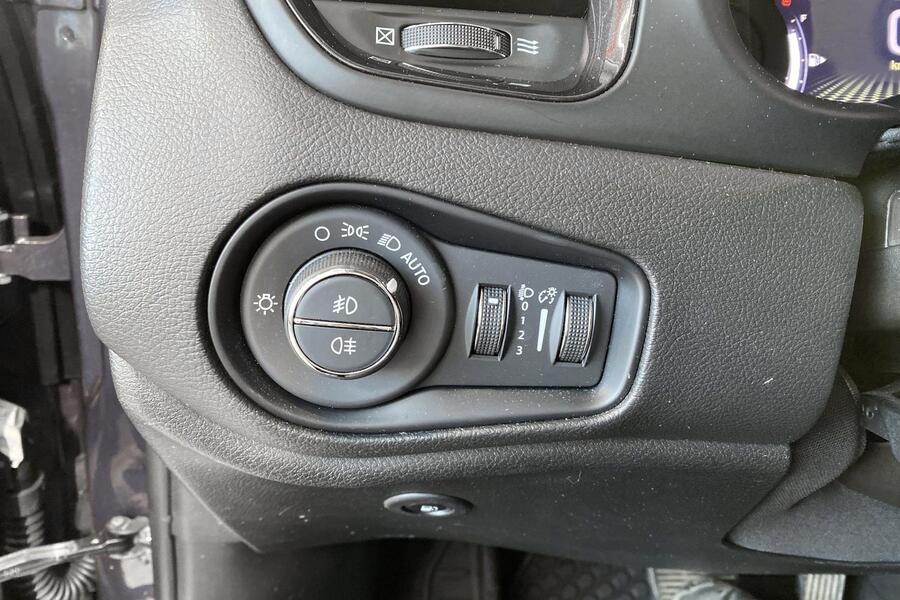 Jeep Renegade vaihtoauto