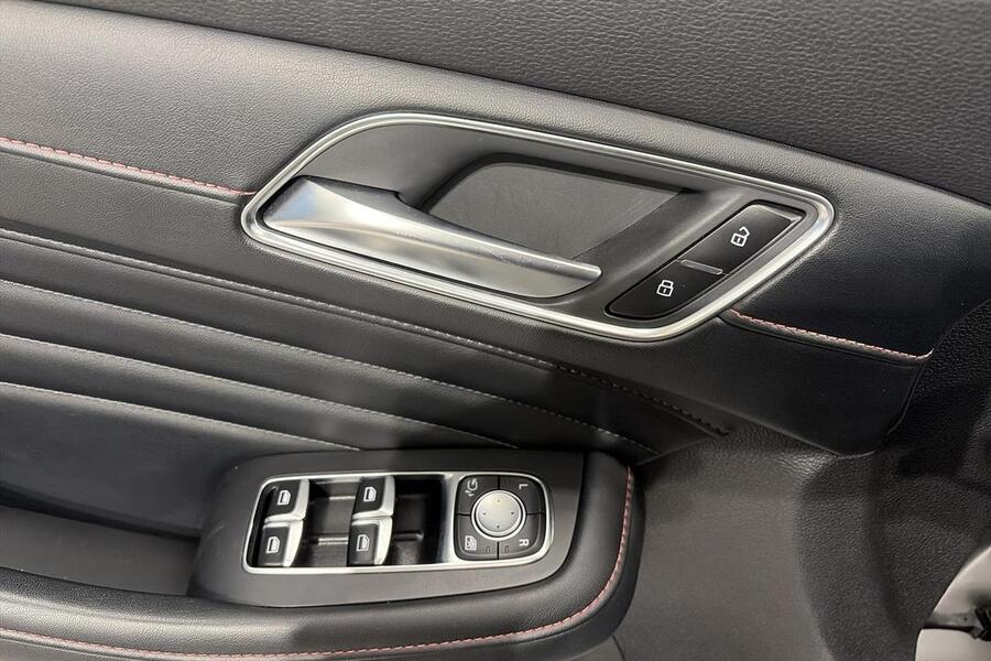 MG EHS vaihtoauto