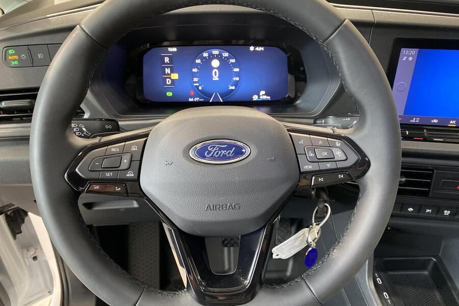 Ford Transit Connect vaihtoauto