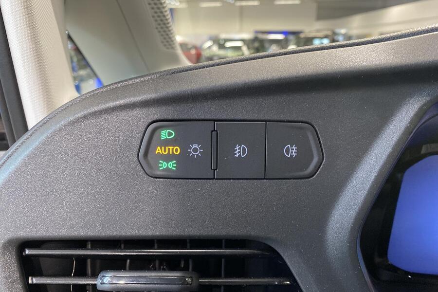 Ford Transit Connect vaihtoauto