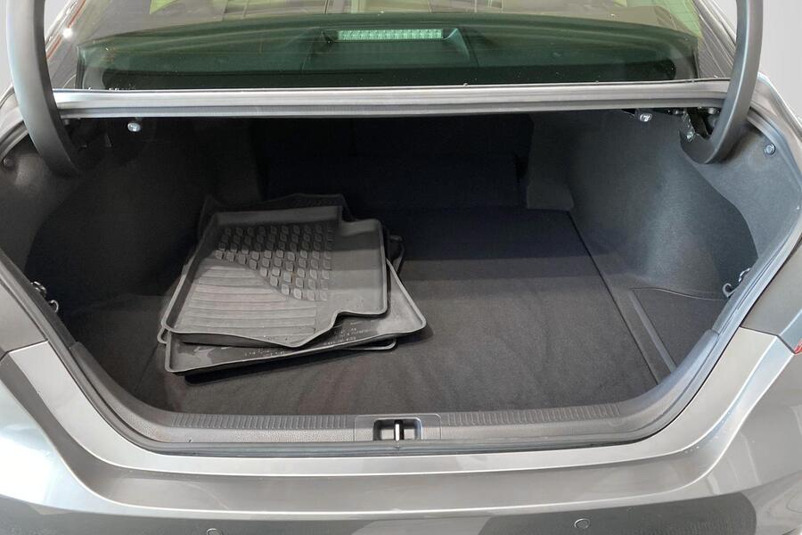 Toyota Camry vaihtoauto