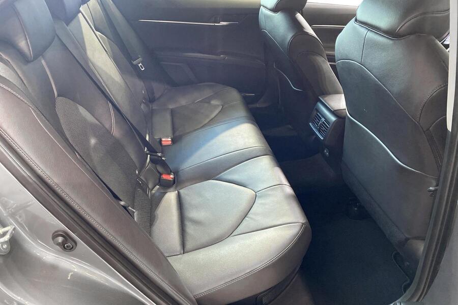 Toyota Camry vaihtoauto