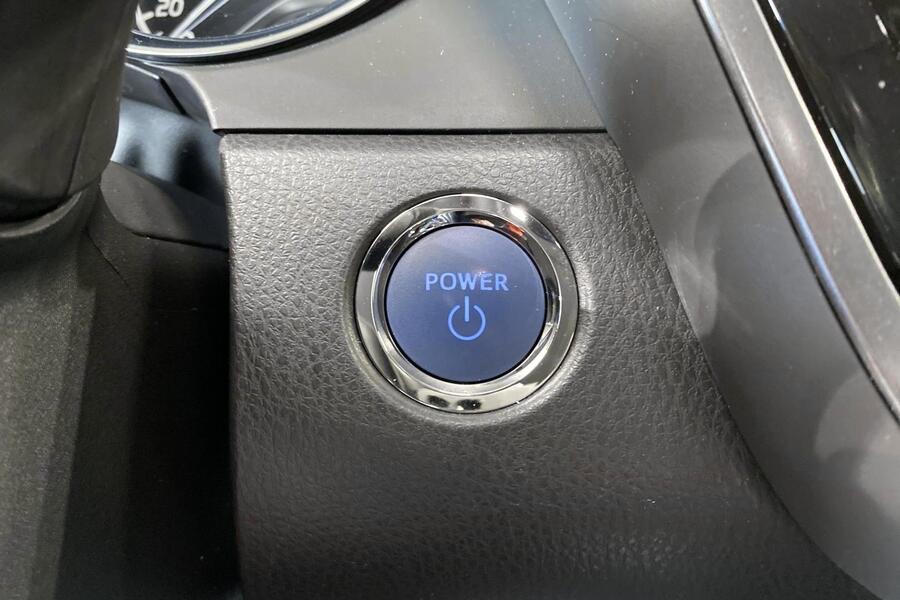 Toyota Camry vaihtoauto