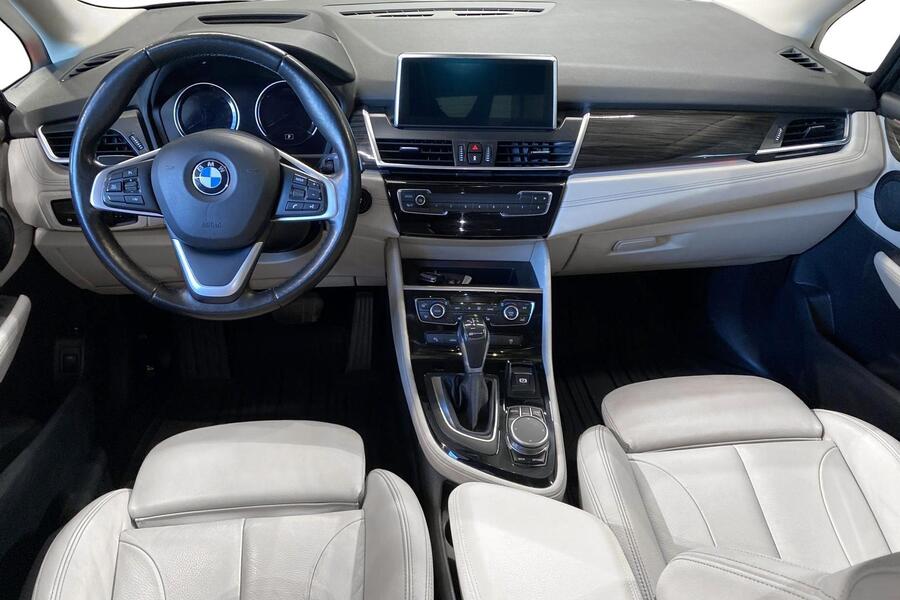 BMW 225 vaihtoauto