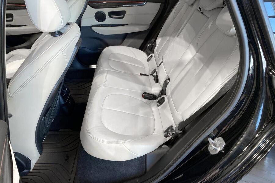 BMW 225 vaihtoauto