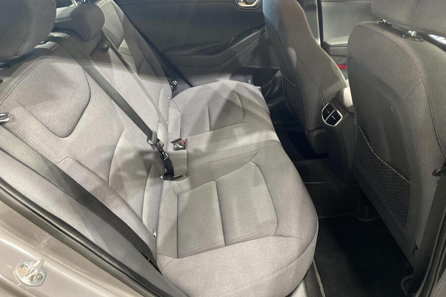 Hyundai IONIQ electric vaihtoauto