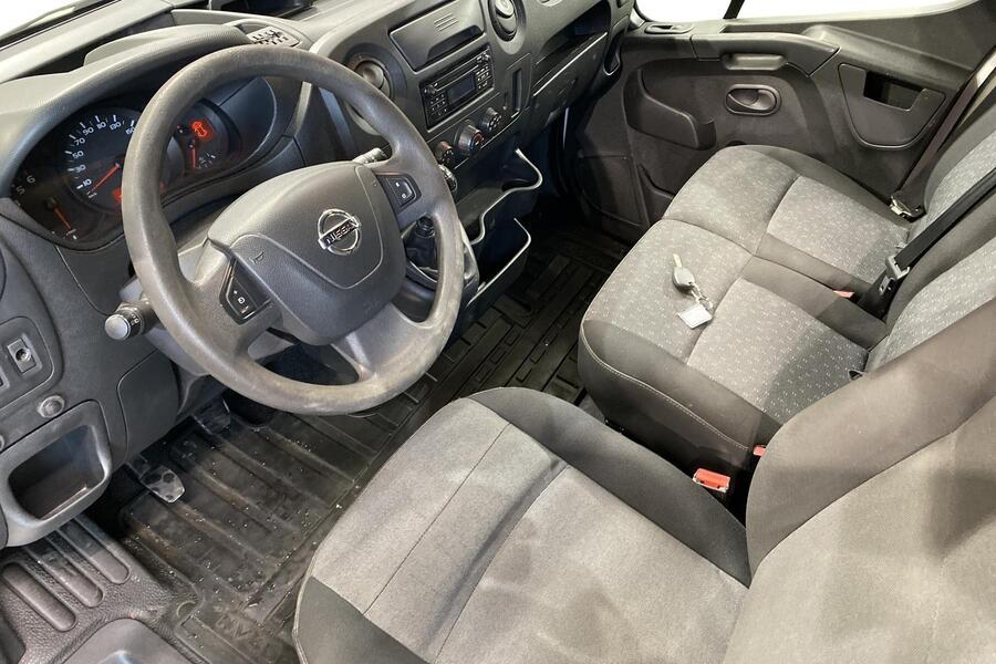 Nissan NV400 vaihtoauto