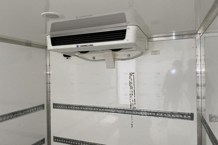 Nissan NV400 vaihtoauto