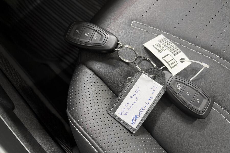 Ford Kuga vaihtoauto