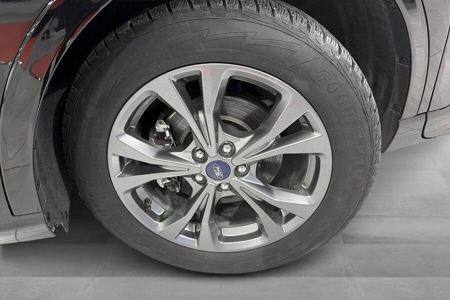 Ford Kuga vaihtoauto