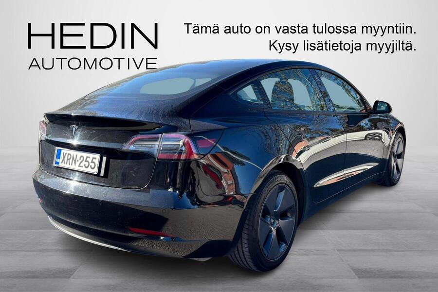 Tesla Model 3 vaihtoauto