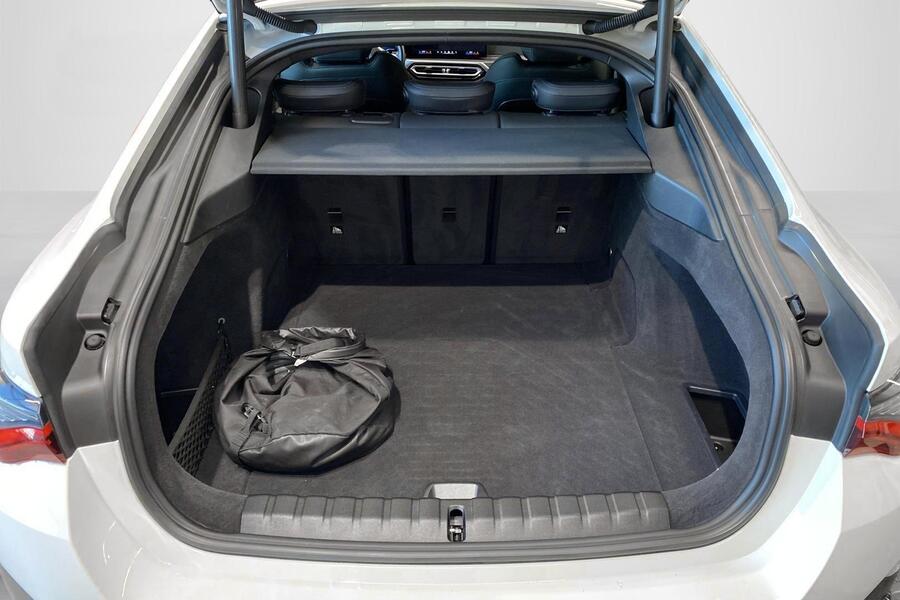 BMW i4 M50 vaihtoauto