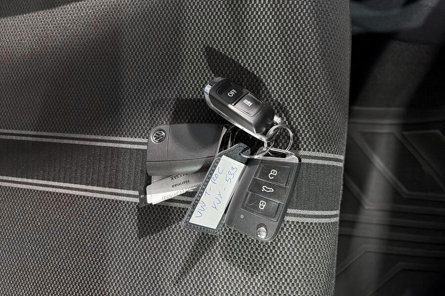 Volkswagen T-Roc vaihtoauto