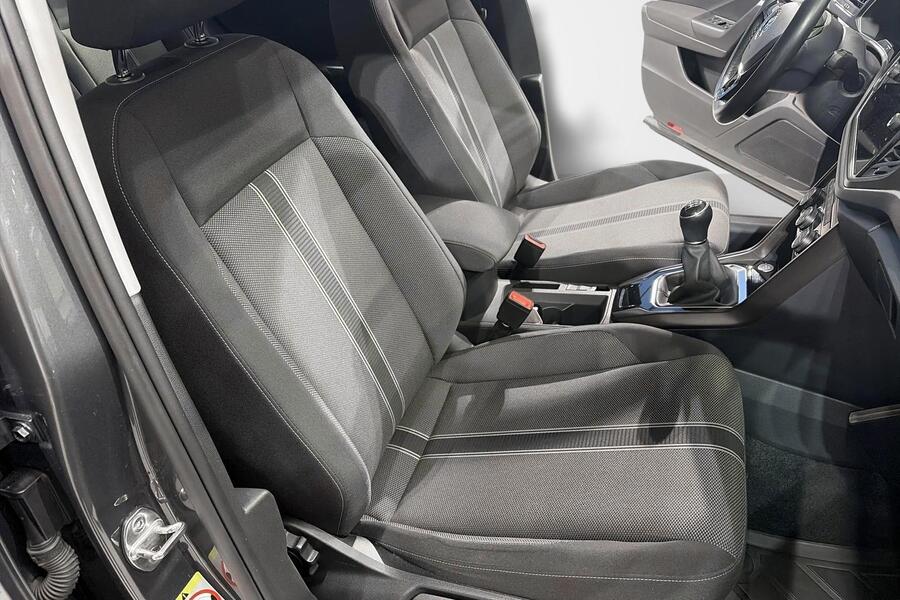 Volkswagen T-Roc vaihtoauto