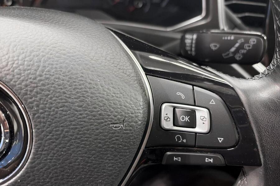 Volkswagen T-Roc vaihtoauto