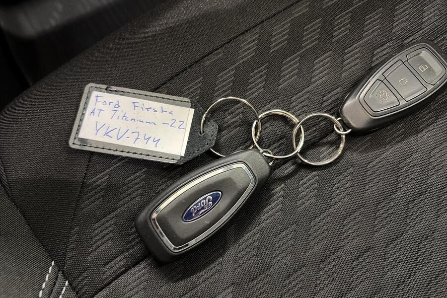 Ford Fiesta vaihtoauto