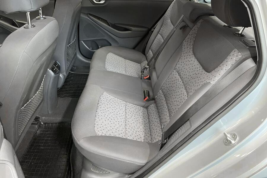 Hyundai IONIQ plug-in vaihtoauto