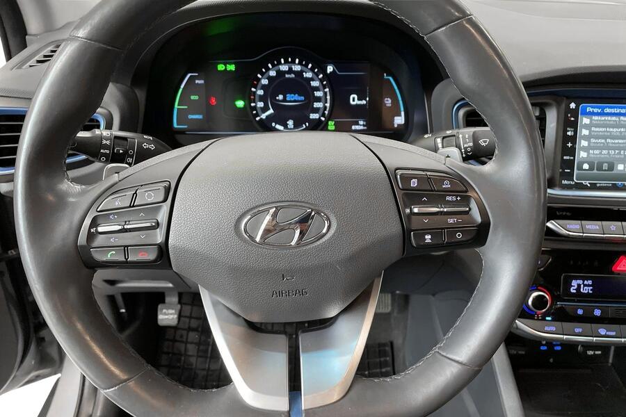 Hyundai IONIQ plug-in vaihtoauto