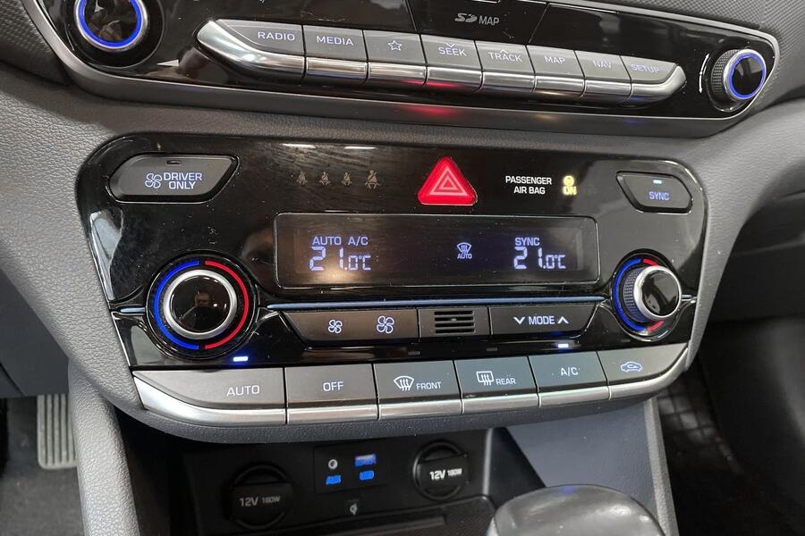 Hyundai IONIQ plug-in vaihtoauto