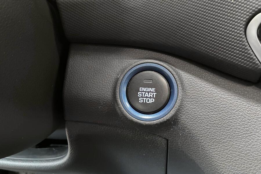 Hyundai IONIQ plug-in vaihtoauto