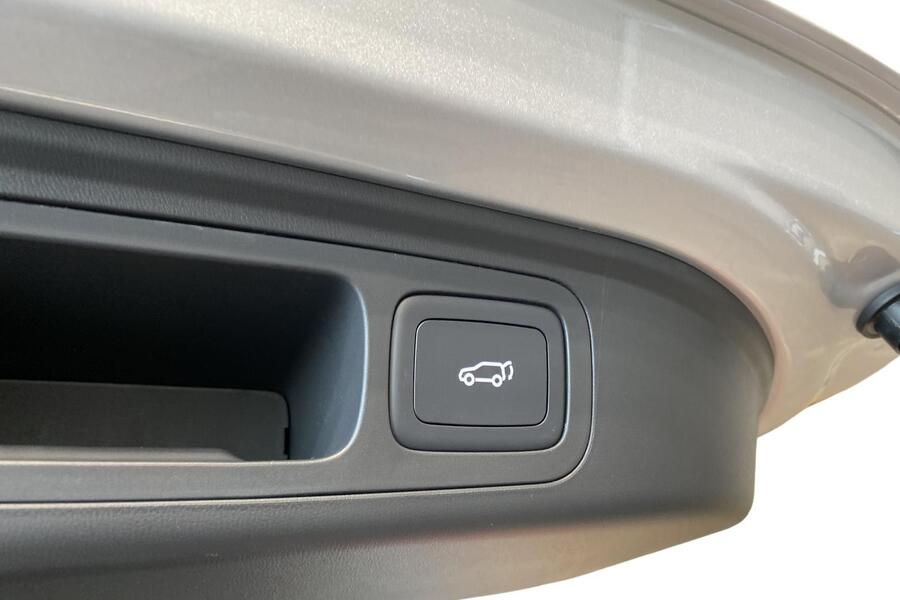 MG MGS6 EV vaihtoauto